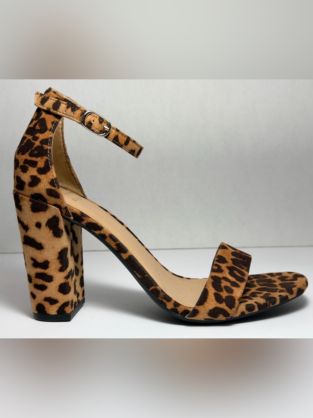 ✨ STUNNING A NEW DAY LEOPARD PRINT EMA HEELS SIZE 7 ½ ✨